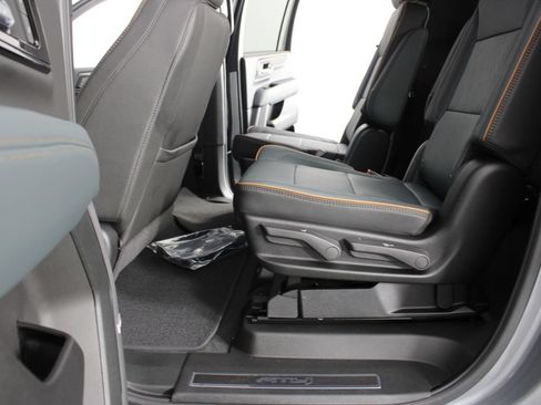 New 2026 GMC Yukon XL AT4 AWD/4WD image 20