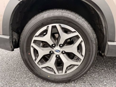 Used 2022 Subaru Forester Premium image 33