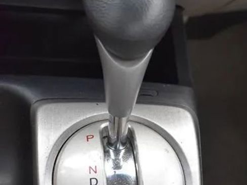 Used 2010 Honda Civic LX image 28