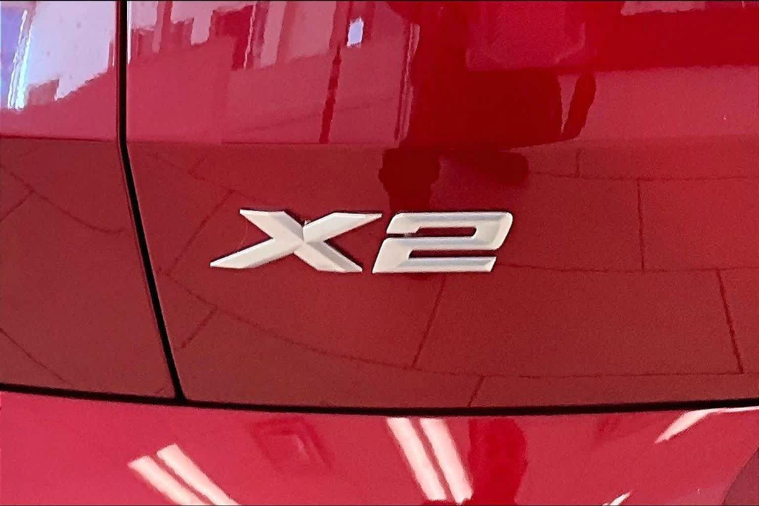 Used 2025 BMW X2 xDrive28i w/ Premium Package AWD/4WD image 29