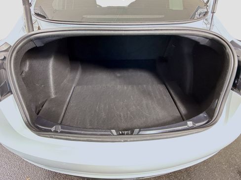 Used 2021 Tesla Model 3 Standard Range Plus image 34