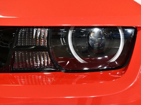 Used 2013 Chevrolet Camaro SS w/ SS Performance Package image 57