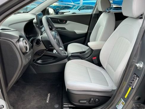 Used 2023 Hyundai Kona SEL AWD/4WD image 9