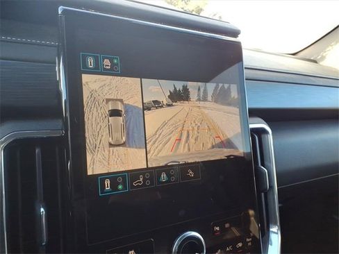 Used 2024 GMC Acadia Elevation image 20