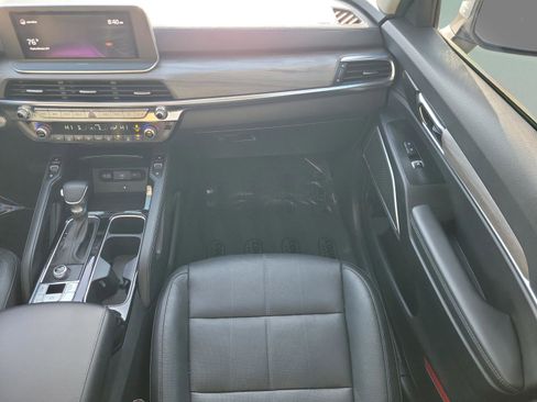 Used 2022 Kia Telluride EX w/ EX Premium Package image 18