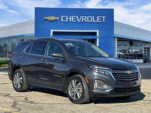 Certified 2022 Chevrolet Equinox Premier w/ LPO, Floor Liner Package image 8