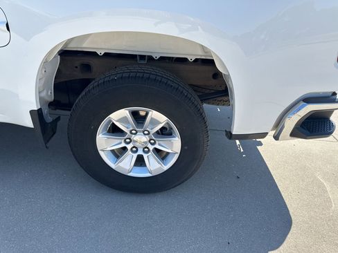 Used 2022 Chevrolet Silverado 1500 LT image 15