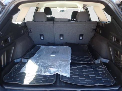Used 2022 Subaru Outback Premium AWD/4WD image 8