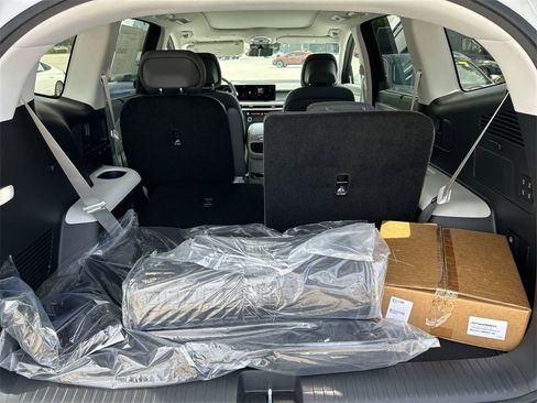 New 2026 Hyundai Ioniq 9 Limited image 17