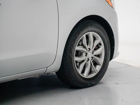 Used 2020 Kia Sedona EX FWD image 7