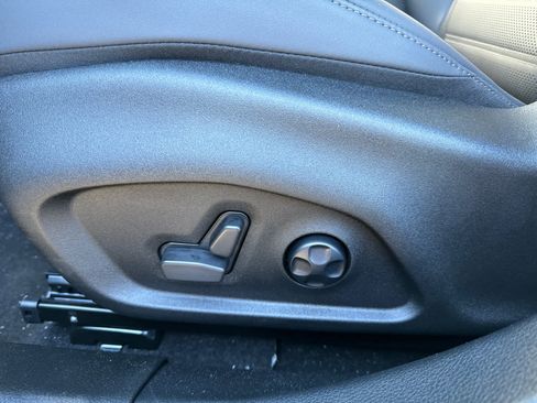 New 2024 Dodge Hornet R/T Plus w/ Tech Pack Plus w/o Parking image 17