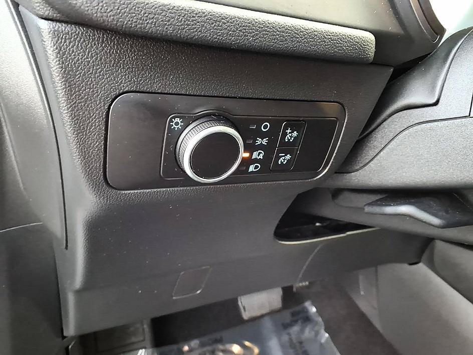Used 2025 Ford Escape Active AWD/4WD image 12