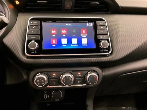 New 2025 Nissan Kicks Play S image 24