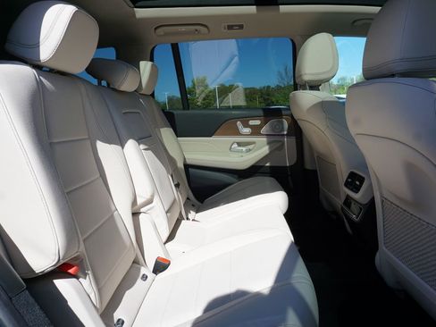 Certified 2022 Mercedes-Benz GLS 450 4MATIC image 43