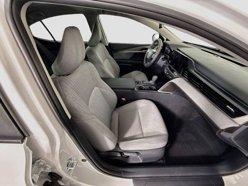 Used 2025 Toyota Camry LE w/ Convenience Package FWD image 20