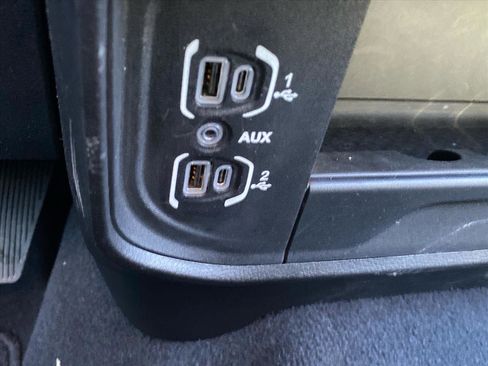 Used 2024 RAM 2500 Big Horn w/ Bed Utility Group image 11