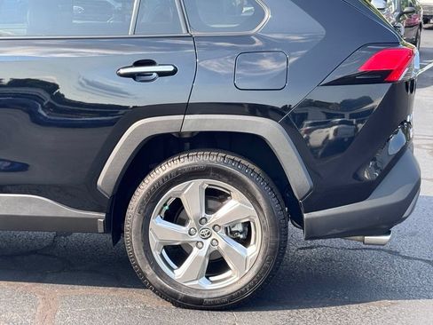 Used 2021 Toyota RAV4 Limited AWD/4WD image 38