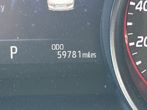 Used 2022 Toyota Camry XSE image 28