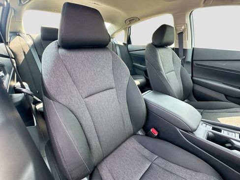 Certified 2025 Honda Accord SE image 32