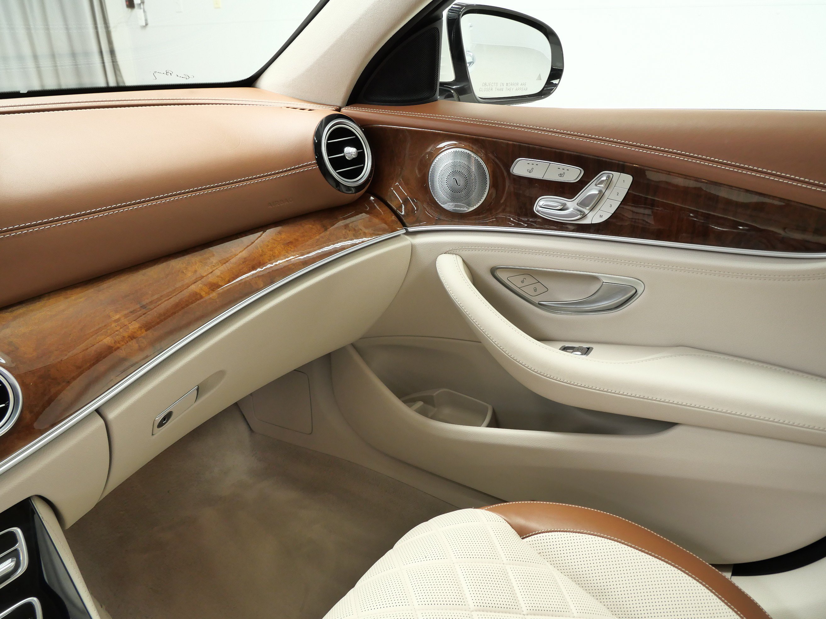 Used 2018 Mercedes-Benz E 300 image 19