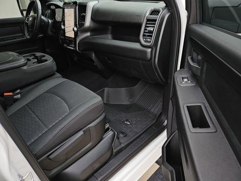 New 2026 RAM 2500 Tradesman AWD/4WD image 7