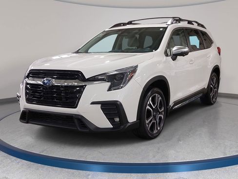 Used 2023 Subaru Ascent Limited w/ Technology Package image 1