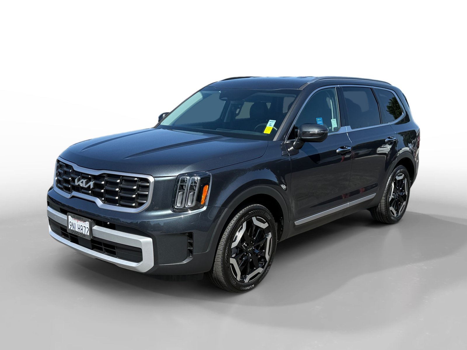 Used 2024 Kia Telluride S FWD image 1