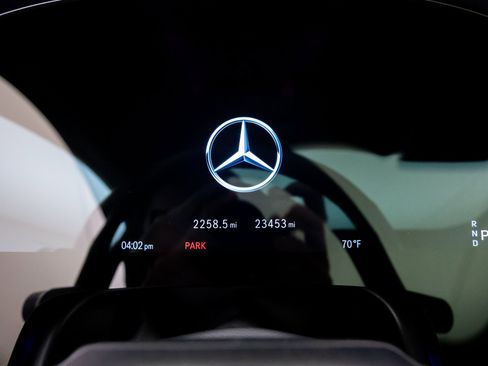 Used 2023 Mercedes-Benz EQS 580 4MATIC SUV image 22