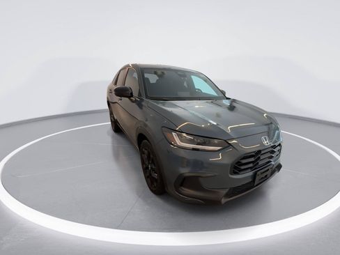 Used 2024 Honda HR-V Sport image 2
