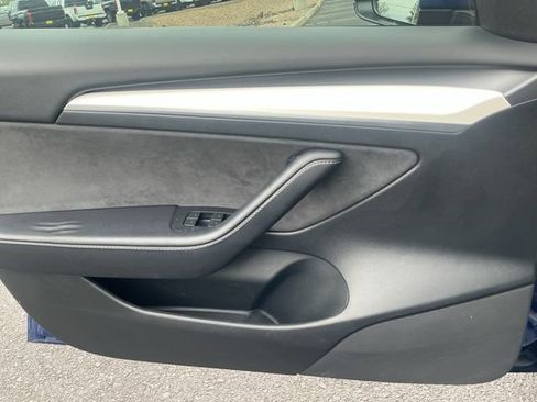 Used 2022 Tesla Model 3 image 25