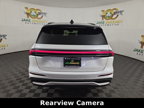 Used 2024 Lincoln Nautilus Reserve w/ Equipment Group 202A AWD/4WD image 7