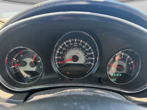 Used 2013 Chrysler 200 LX FWD image 28