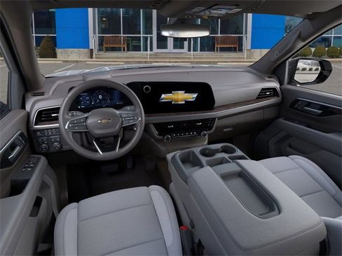New 2026 Chevrolet Suburban LS image 15
