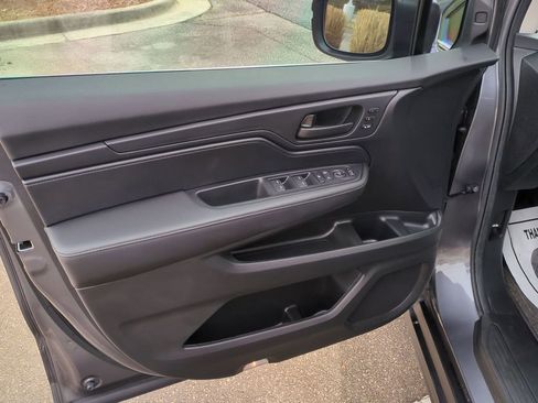 Used 2025 Honda Odyssey EX-L image 14