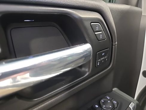 Used 2022 GMC Sierra 1500 Denali w/ Denali Premium Package AWD/4WD image 15