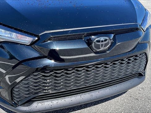 Used 2024 Toyota Corolla Cross SE image 30