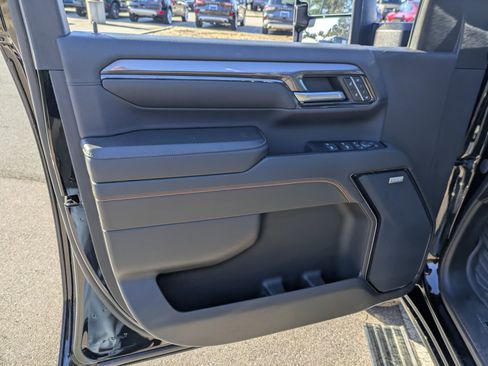 Used 2024 GMC Sierra 2500 AT4 w/ AT4 Premium Plus Package image 15