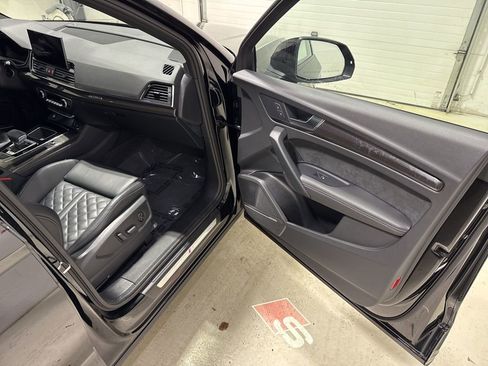 Used 2024 Audi SQ5 Prestige image 43