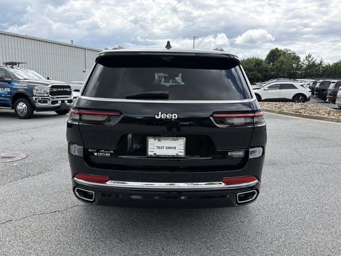 Used 2022 Jeep Grand Cherokee L Overland w/ Luxury Tech Group IV AWD/4WD image 7