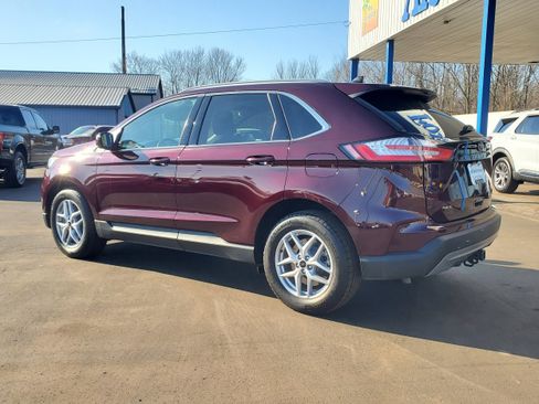Used 2024 Ford Edge SEL w/ Convenience Package image 3
