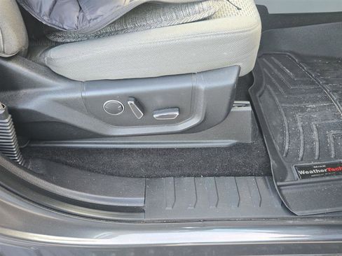 Used 2015 Ford F150 XLT w/ Equipment Group 302A Luxury image 12