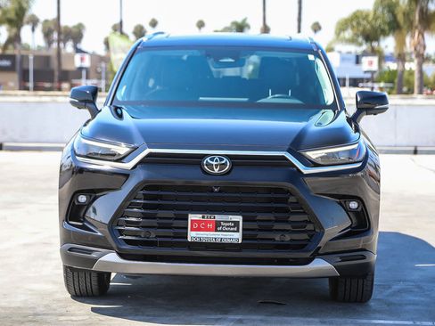 Certified 2024 Toyota Grand Highlander FWD image 4