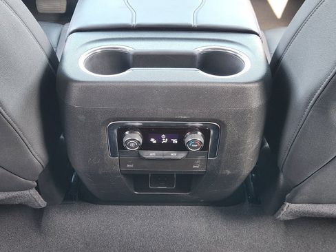 Used 2025 Chevrolet Tahoe LT RWD image 21