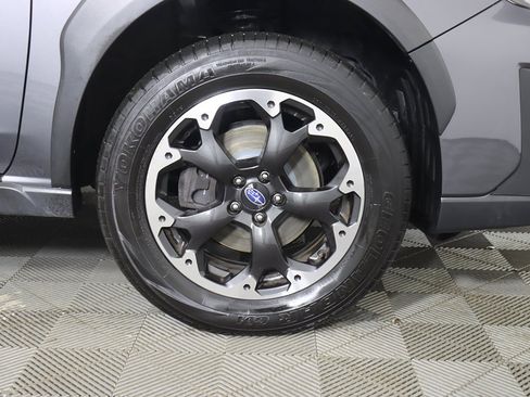 Used 2023 Subaru Crosstrek 2.0i Premium image 19