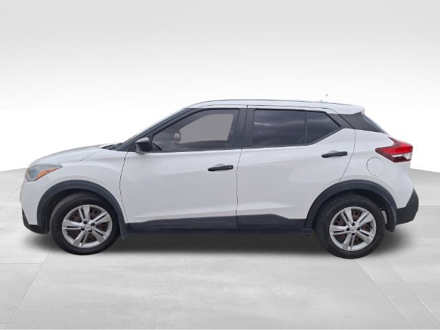 Used 2020 Nissan Kicks S FWD image 4
