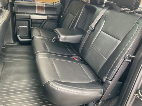 Used 2015 Ford F150 Lariat w/ Max Trailer Tow Package image 40