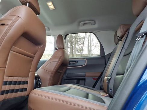 Used 2024 Ford Bronco Sport Outer Banks AWD/4WD image 9