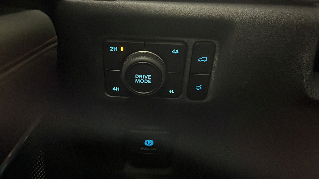Used 2025 Ford Expedition Max Active AWD/4WD image 35