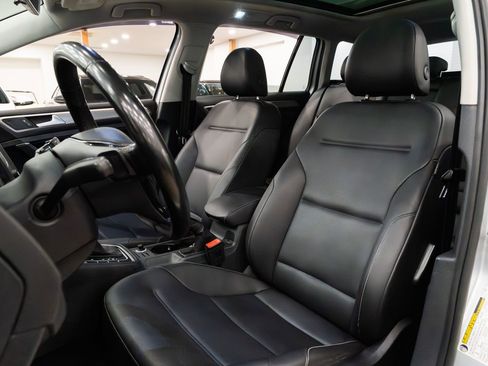 Used 2016 Volkswagen Golf SE FWD image 15