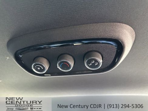 Used 2022 Dodge Durango R/T w/ Blacktop Package image 16